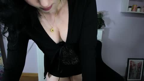 Snapshot of kitty_denise chatting on 11, 11, 2025 Denise online show from 11, 11, 2025