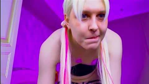 Evelyn online show from 20, 6, 2026