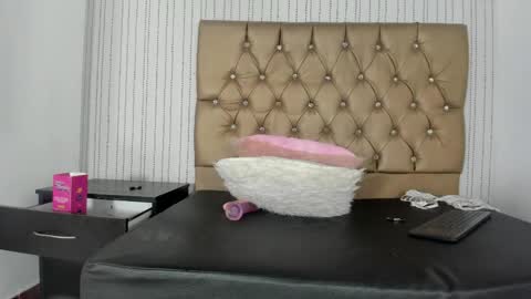 Snapshot of kitty_eloays chatting on 30, 4, 2026 kitty eloays online show from 30, 4, 2026