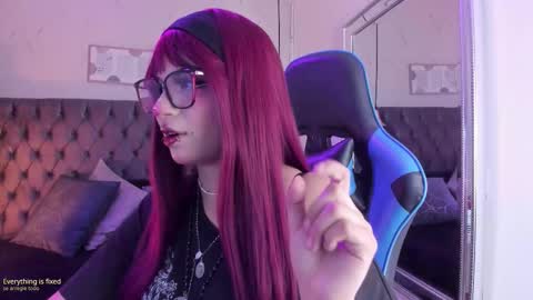 Snapshot of kitty_gang chatting on 1, 10, 2025 Camila online show from 1, 10, 2025