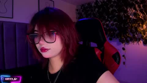 Snapshot of kitty_gang chatting on 8, 11, 2025 Camila online show from 8, 11, 2025