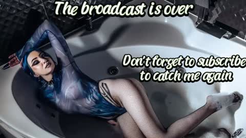 Hey  Im Ellie  if you like me and like my show give me a thumbs up hehe online show from 7, 12, 2024
