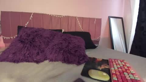 kitty_kryss online show from 10, 3, 2026