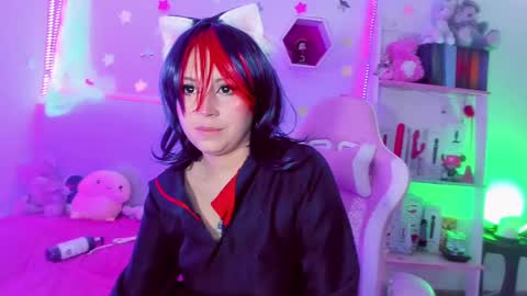     online show from 10, 3, 2025