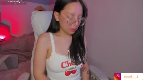 Snapshot of kitty_patitas_suavess chatting on 8, 6, 2026 Kitty online show from 8, 6, 2026