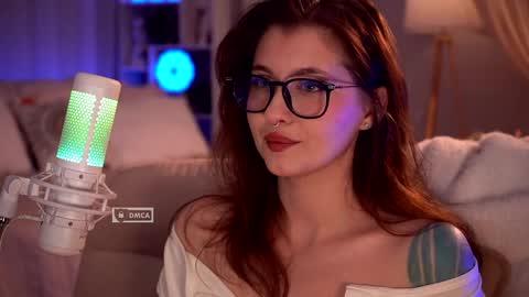 KittyBay  online show from 15, 5, 2026