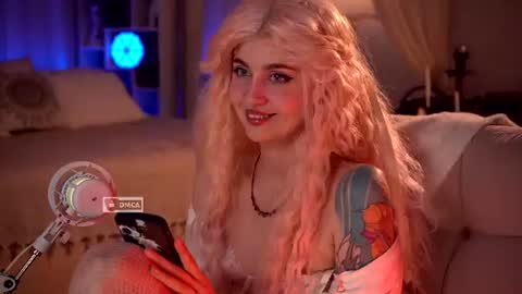 Snapshot of kittybay_ chatting on 7, 7, 2026 KittyBay online show from 7, 7, 2026