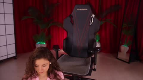 Katya online show from 17, 12, 2025