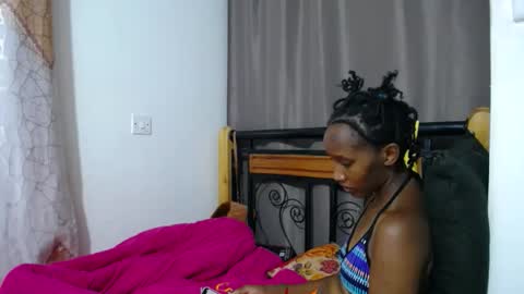 Snapshot of kittyfay_ chatting on 18, 4, 2026 Fay online show from 18, 4, 2026