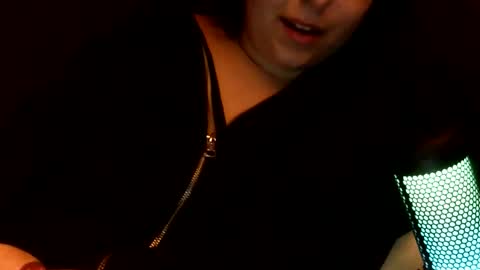 Snapshot of kittygirl__ chatting on 29, 11, 2025 kitty online show from 29, 11, 2025