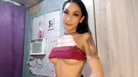 Katarena Latsveya online show from 5, 3, 2025