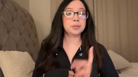 mia online show from 8, 1, 2025