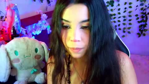 Snapshot of kittyuwu_ chatting on 6, 10, 2025 Kittyuwu online show from 6, 10, 2025