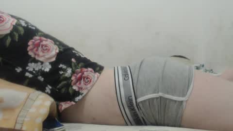 Snapshot of kittywhiteass chatting on 16, 12, 2024 kittywhiteass online show from 16, 12, 2024