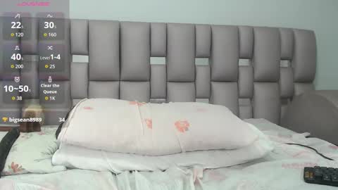 Snapshot of kittywhiteass chatting on 10, 10, 2025 kittywhiteass online show from 10, 10, 2025