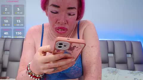 Snapshot of kittywhiteass chatting on 30, 11, 2025 kittywhiteass online show from 30, 11, 2025