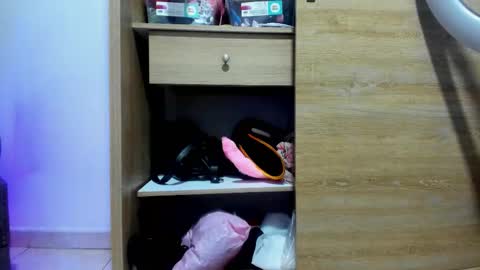 Lili online show from 9, 11, 2025