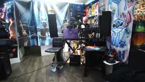 kiveuxmakeu online show from 30, 11, 2025