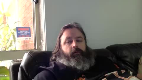 Snapshot of kiwiabroad2620 chatting on 19, 11, 2025 Kiwiabroad online show from 19, 11, 2025