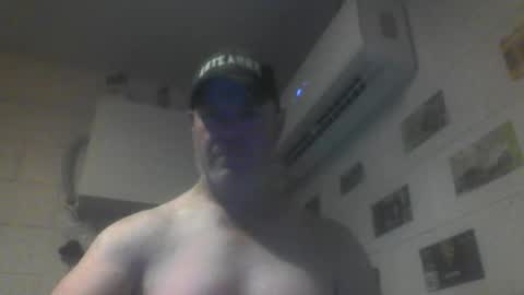 Snapshot of kiwiguy19773 chatting on 15, 5, 2026 kiwiguy19773 online show from 15, 5, 2026