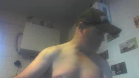 Snapshot of kiwiguy19773 chatting on 17, 5, 2026 kiwiguy19773 online show from 17, 5, 2026