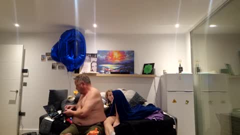 kjgib989 online show from 1, 3, 2025