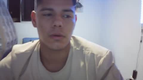 Snapshot of klars_mood chatting on 18, 6, 2026 klars online show from 18, 6, 2026