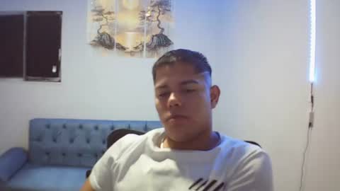Snapshot of klars_mood chatting on 19, 6, 2026 klars online show from 19, 6, 2026