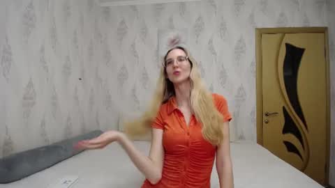 Snapshot of klaryevans chatting on 23, 6, 2026 Klary online show from 23, 6, 2026