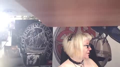 Michelle online show from 23, 2, 2025