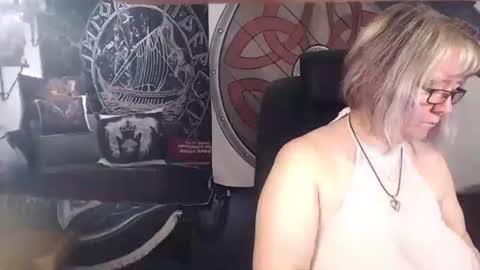 Michelle online show from 17, 11, 2025