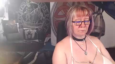 Snapshot of kleiner_teufel chatting on 2, 6, 2026 Michelle online show from 2, 6, 2026