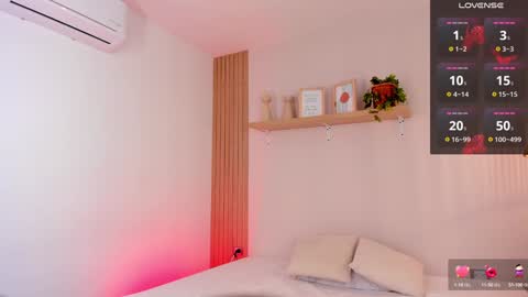 Snapshot of kleverly_manson1 chatting on 8, 2, 2025 online show from 8, 2, 2025