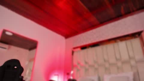 Snapshot of kleverly_manson1 chatting on 11, 10, 2025 online show from 11, 10, 2025