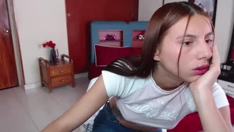 Kloe deker online show from 13, 1, 2025