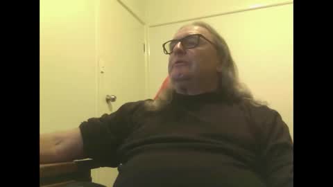 Snapshot of knobout chatting on 26, 4, 2026 knobout online show from 26, 4, 2026