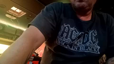 Snapshot of knock2wice1975 chatting on 16, 11, 2025 knock2wice1975 online show from 16, 11, 2025