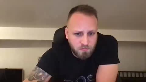 Snapshot of kobasic chatting on 22, 12, 2024 hugo online show from 22, 12, 2024