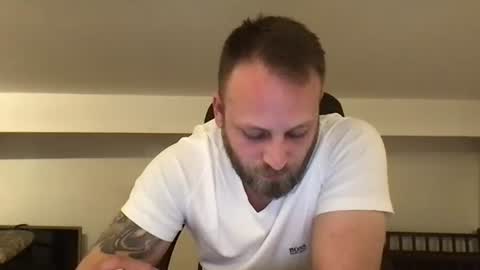 Snapshot of kobasic chatting on 27, 1, 2025 hugo online show from 27, 1, 2025