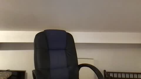 Snapshot of kobasic chatting on 1, 2, 2025 hugo online show from 1, 2, 2025