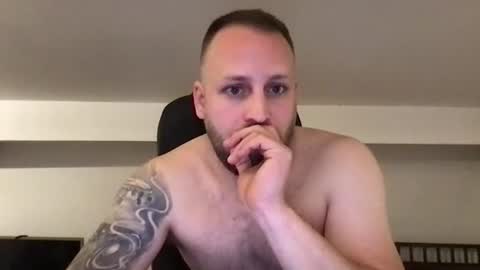 Snapshot of kobasic chatting on 12, 2, 2025 hugo online show from 12, 2, 2025