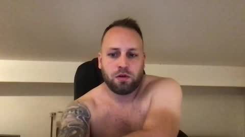 Snapshot of kobasic chatting on 11, 10, 2025 hugo online show from 11, 10, 2025