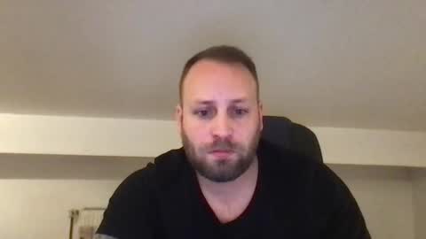 Snapshot of kobasic chatting on 19, 10, 2025 hugo online show from 19, 10, 2025