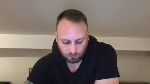 Snapshot of kobasic chatting on 1, 11, 2025 hugo online show from 1, 11, 2025