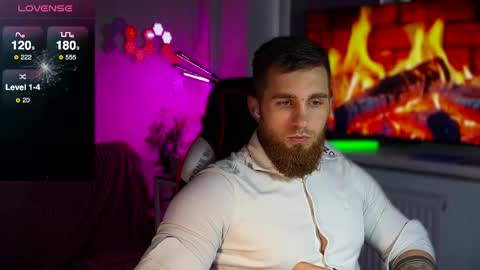 Snapshot of kochka25 chatting on 25, 4, 2026 Sweet boy online show from 25, 4, 2026