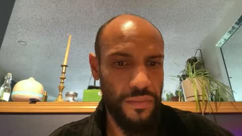 Snapshot of kofigardner chatting on 1, 12, 2025 A Dick Ting online show from 1, 12, 2025