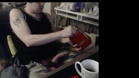 Snapshot of kompura chatting on 5, 12, 2025 Kompura online show from 5, 12, 2025