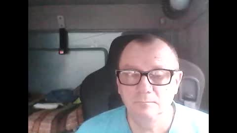 Snapshot of komputer123456789 chatting on 15, 11, 2025 Bogdan online show from 15, 11, 2025