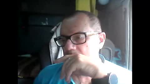 Snapshot of komputer123456789 chatting on 16, 11, 2025 Bogdan online show from 16, 11, 2025