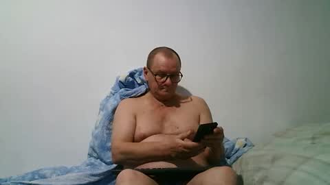 Snapshot of komputer123456789 chatting on 20, 12, 2025 Bogdan online show from 20, 12, 2025